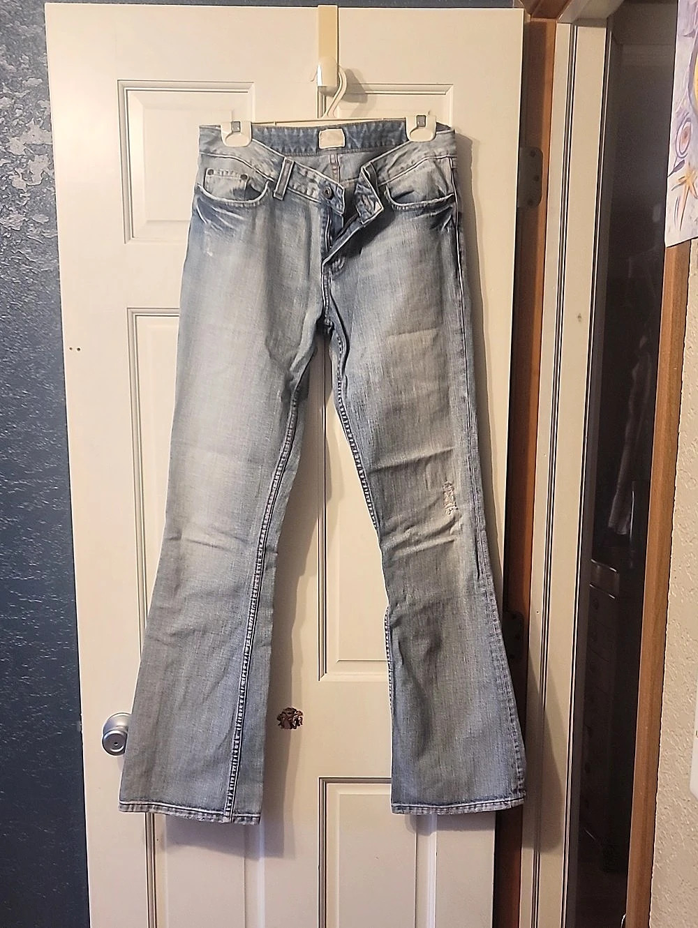 Embroidered Bootcut Jeans in Blue